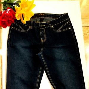Skinny Slim Fit Jeans w/zipper detail